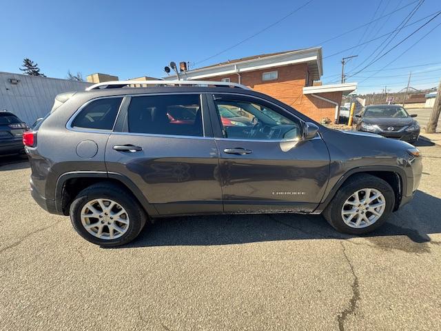 Jeep Cherokee Latitude 4WD 2016