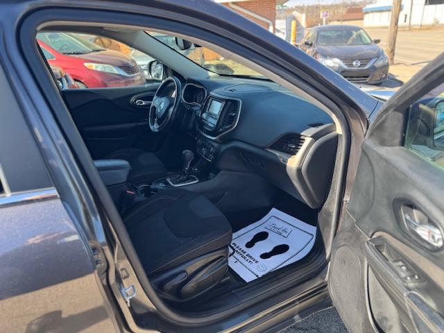 Jeep Cherokee Latitude 4WD 2016