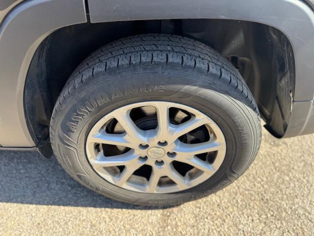 Jeep Cherokee Latitude 4WD 2016