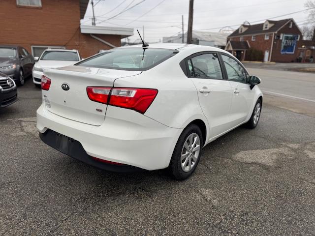 Kia Rio LX 6A 2016