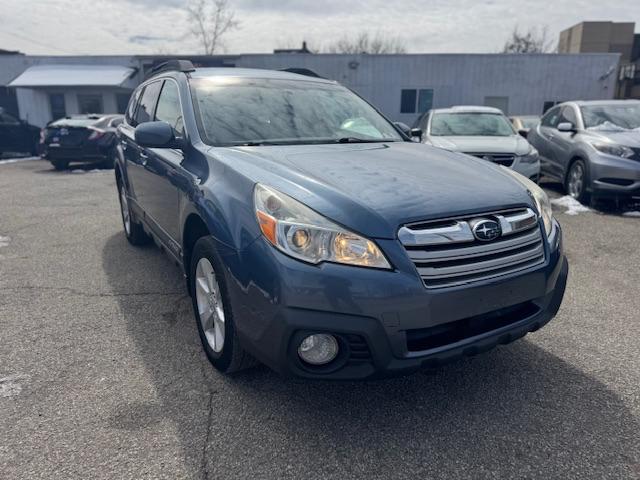 Subaru Outback 2.5i Premium 2013