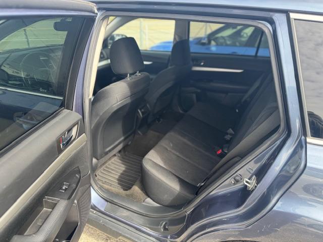 Subaru Outback 2.5i Premium 2013