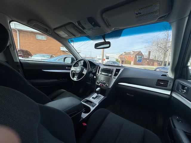 Subaru Outback 2.5i Premium 2013