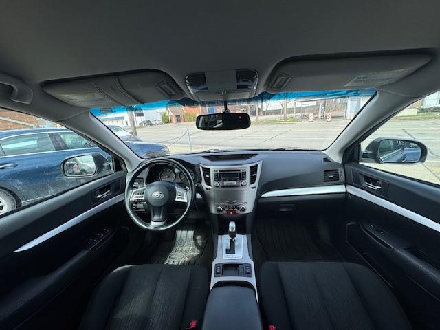 Subaru Outback 2.5i Premium 2013