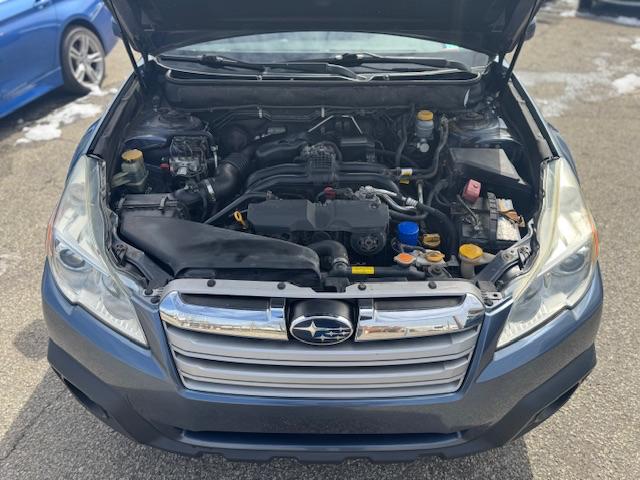 Subaru Outback 2.5i Premium 2013