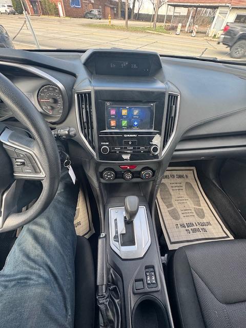 Subaru Impreza 2.0i Premium CVT 5-Door 2017