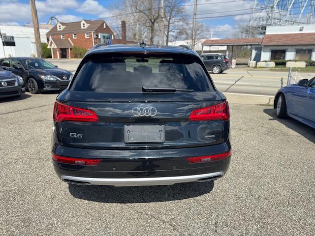 Audi Q5 2.0T Premium quattro 2019