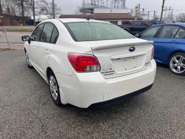 Subaru Impreza 2.0i PZEV CVT 4-Door 2016