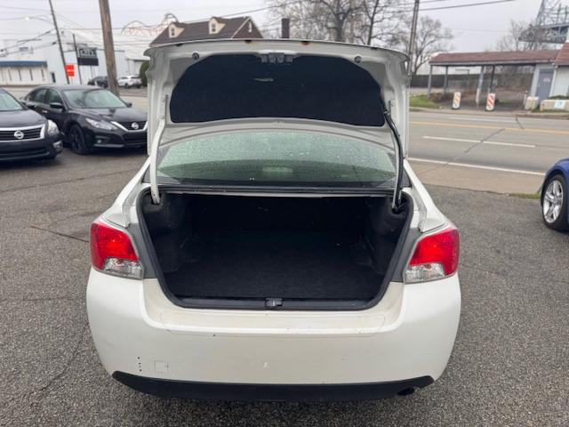 Subaru Impreza 2.0i PZEV CVT 4-Door 2016