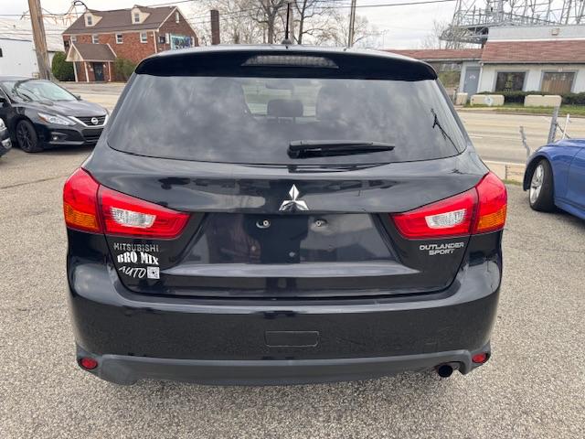 Mitsubishi Outlander Sport 2.0 ES 4WD CVT 2016