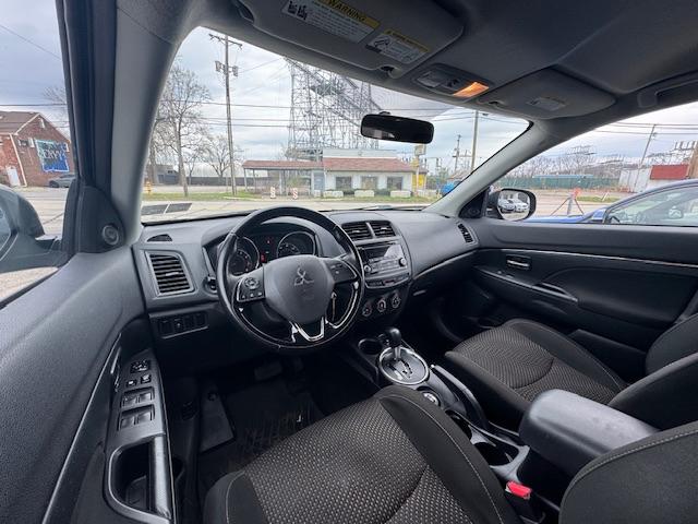 Mitsubishi Outlander Sport 2.0 ES 4WD CVT 2016