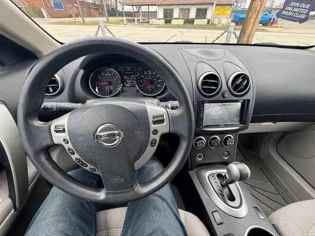 Nissan Rogue AWD SV 2013