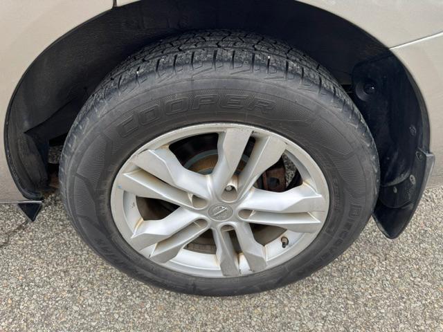 Nissan Rogue AWD SV 2013