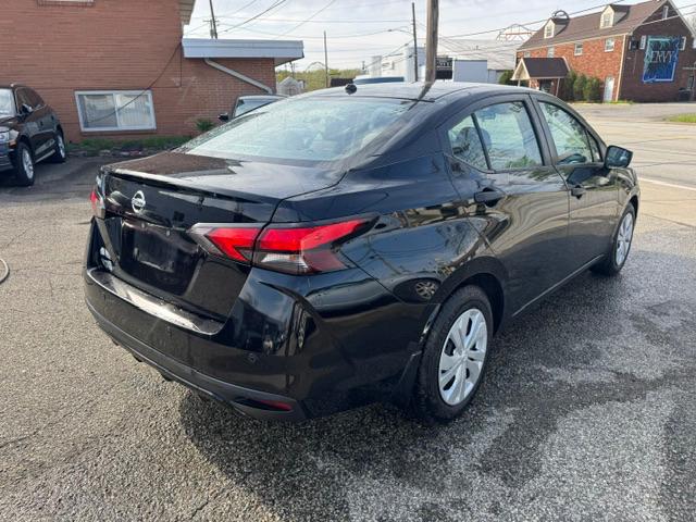 Nissan Versa S CVT 2021