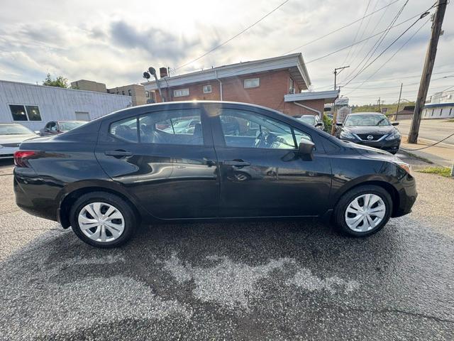 Nissan Versa S CVT 2021