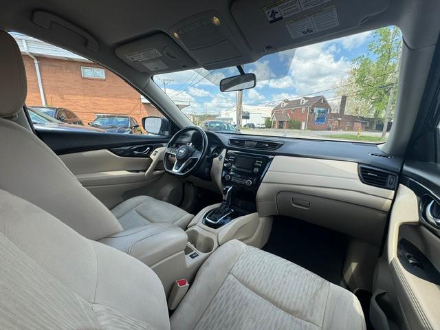 Nissan Rogue AWD SV 2017