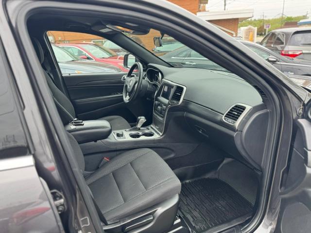 Jeep Grand Cherokee Laredo 4WD 2019