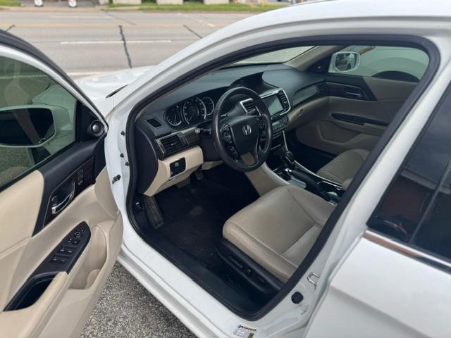 Honda Accord EX-L Sedan V6 6-Spd AT 2017