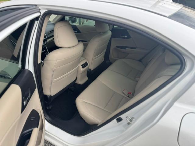 Honda Accord EX-L Sedan V6 6-Spd AT 2017