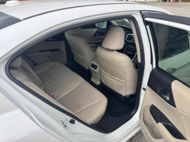 Honda Accord EX-L Sedan V6 6-Spd AT 2017