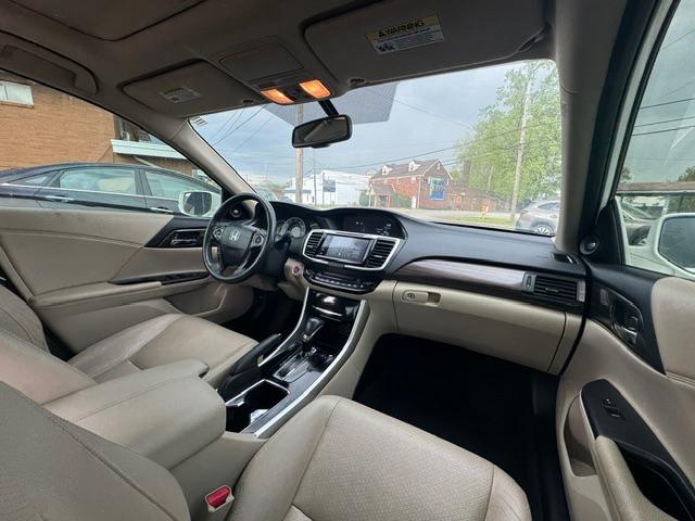 Honda Accord EX-L Sedan V6 6-Spd AT 2017