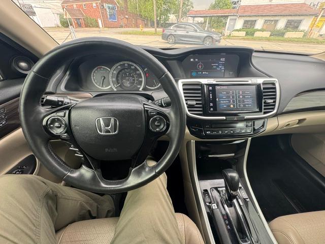 Honda Accord EX-L Sedan V6 6-Spd AT 2017