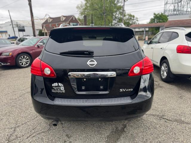 Nissan Rogue S AWD 2011