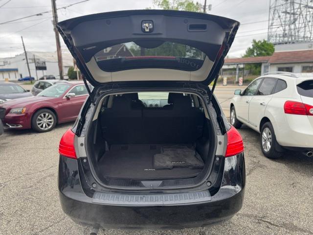 Nissan Rogue S AWD 2011