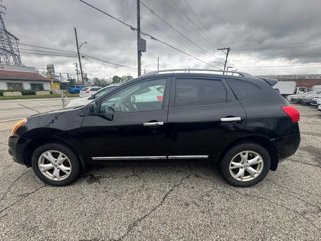 Nissan Rogue S AWD 2011