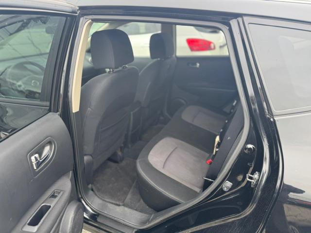 Nissan Rogue S AWD 2011