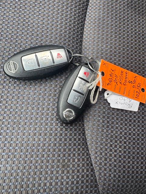 Nissan Rogue S AWD 2011