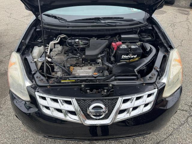 Nissan Rogue S AWD 2011