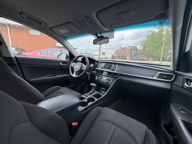Kia Optima LX 2017