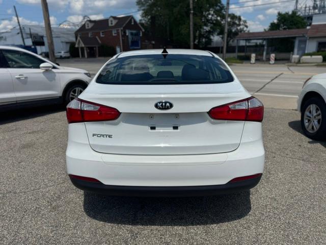 Kia Forte LX w/Popular Package 2016