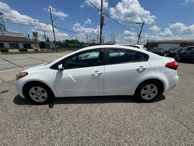 Kia Forte LX w/Popular Package 2016
