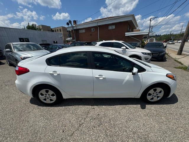 Kia Forte LX w/Popular Package 2016