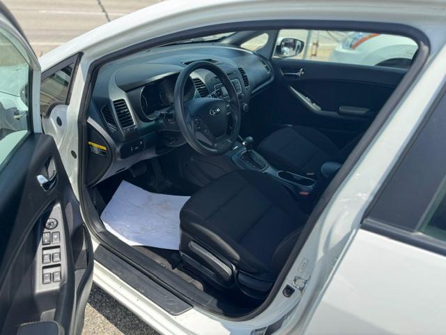 Kia Forte LX w/Popular Package 2016