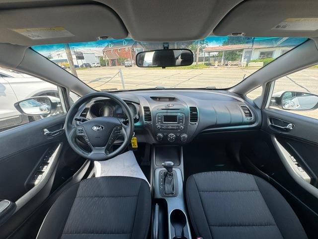 Kia Forte LX w/Popular Package 2016