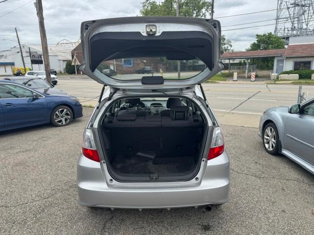 Honda Fit 5-Speed AT 2011