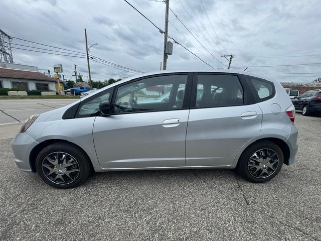 Honda Fit 5-Speed AT 2011
