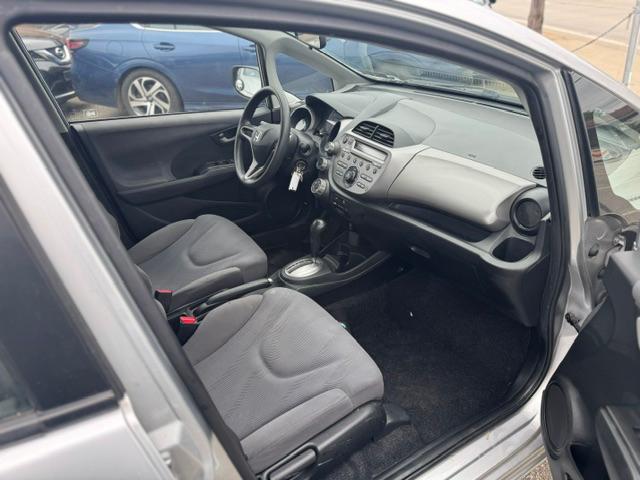 Honda Fit 5-Speed AT 2011