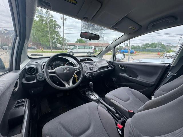 Honda Fit 5-Speed AT 2011