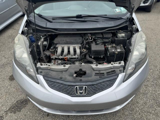 Honda Fit 5-Speed AT 2011