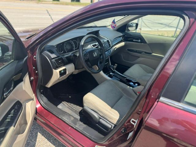 Honda Accord LX Sedan CVT 2016