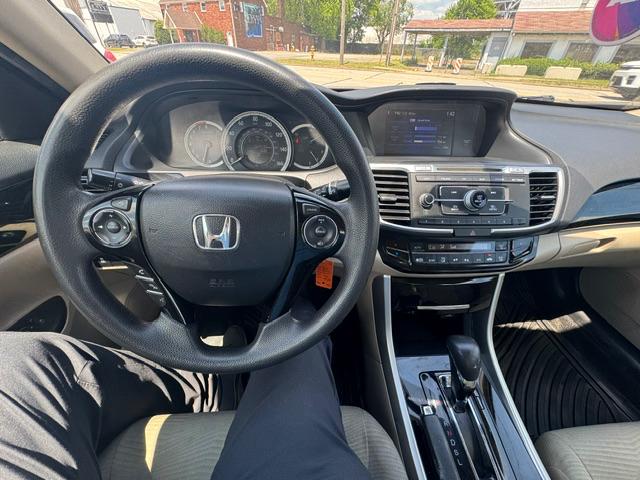 Honda Accord LX Sedan CVT 2016