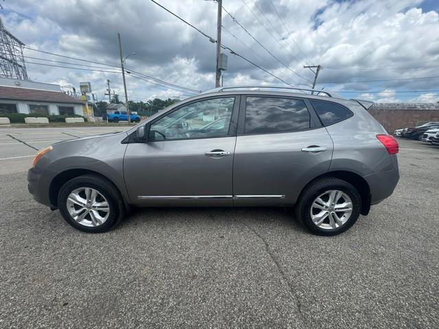 Nissan Rogue SV FWD 2012