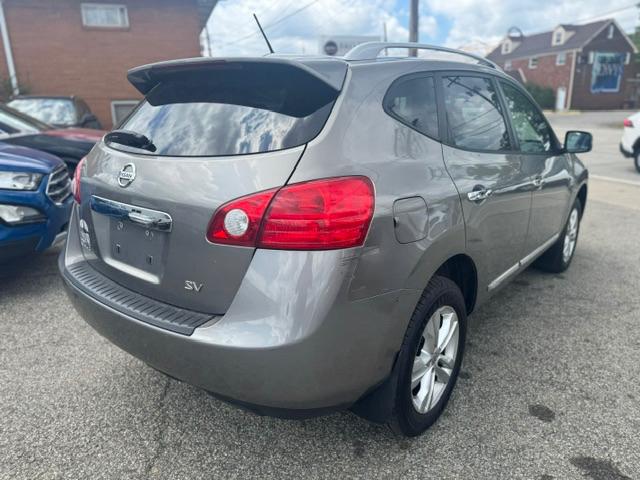 Nissan Rogue SV FWD 2012