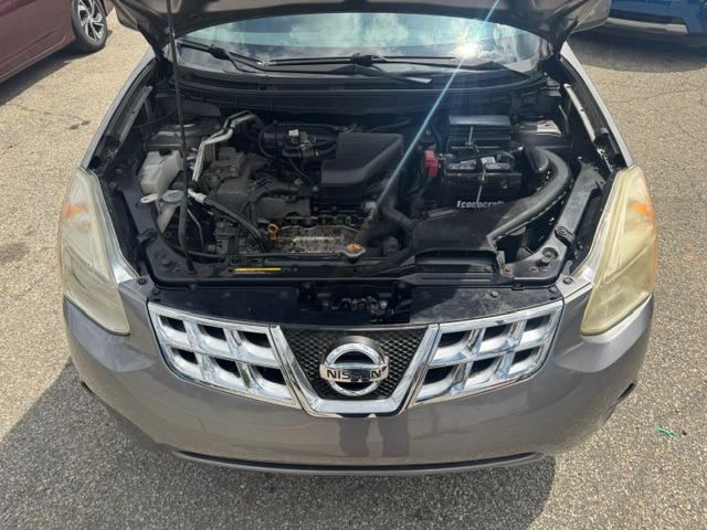Nissan Rogue SV FWD 2012
