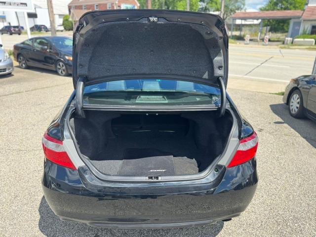 Toyota Camry SE 2016