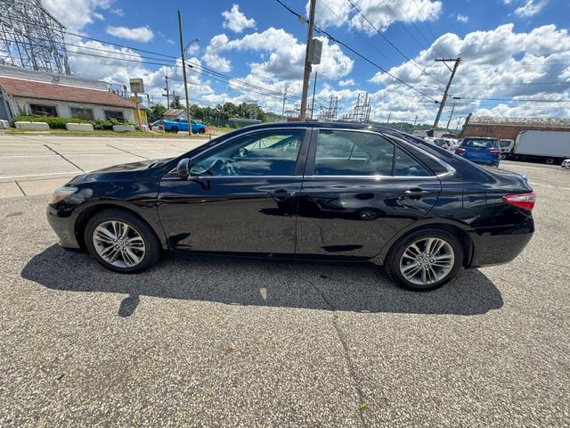 Toyota Camry SE 2016